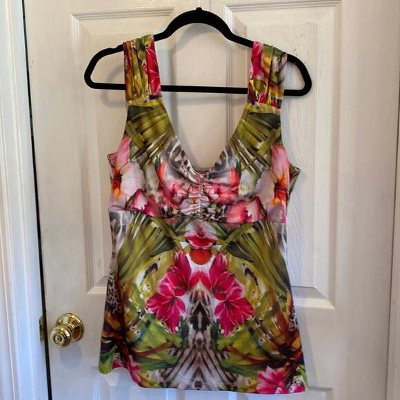 Boston Proper women’s M floral print sleeveless top - Picture 1 of 7